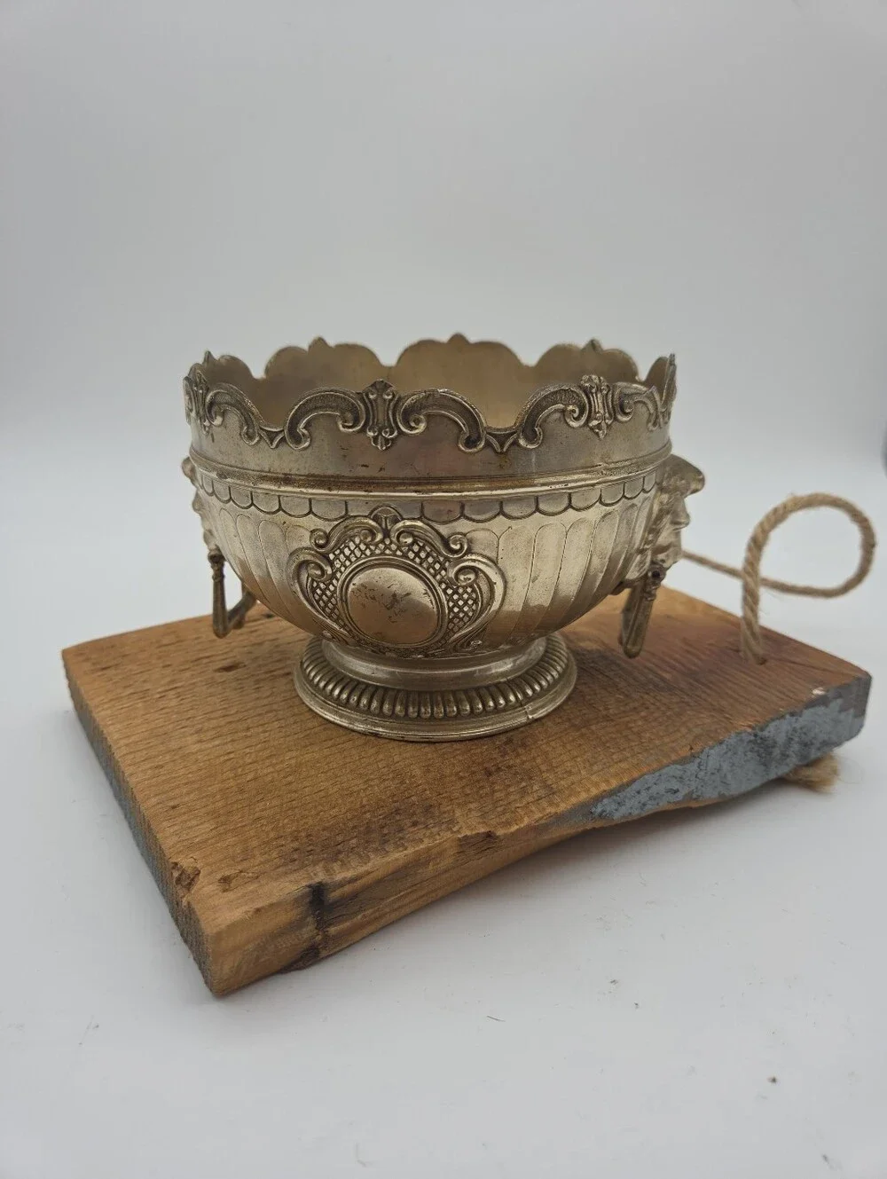 Vintage Victorian Silver Plated Monteith Bowl Lion Head Corbell